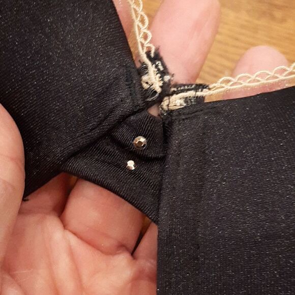 Vassarette 38C Black Padded Push Up Bra - Picture 3 of 5